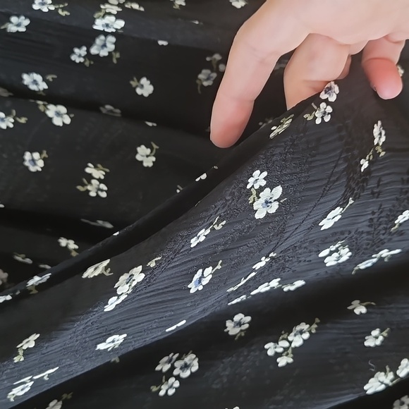 Sezane Floral Blouse and Skirt Set, GUC, French Chic, Quiet Luxury Paris - Picture 5 of 12